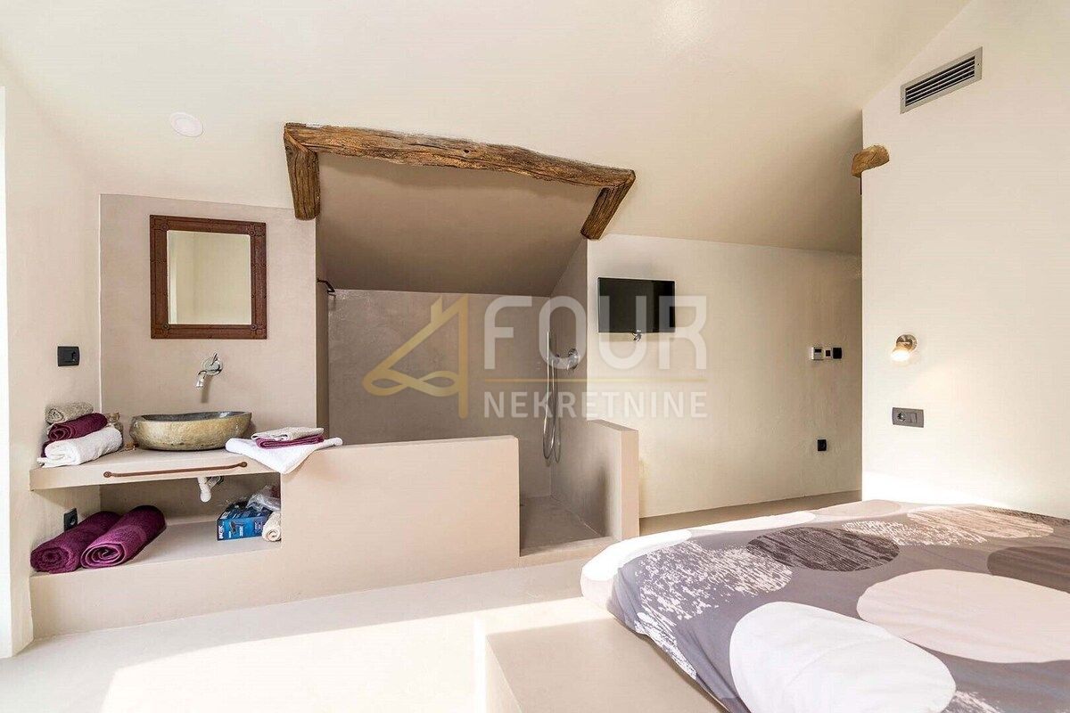 Livade, Oprtalj, 90m2