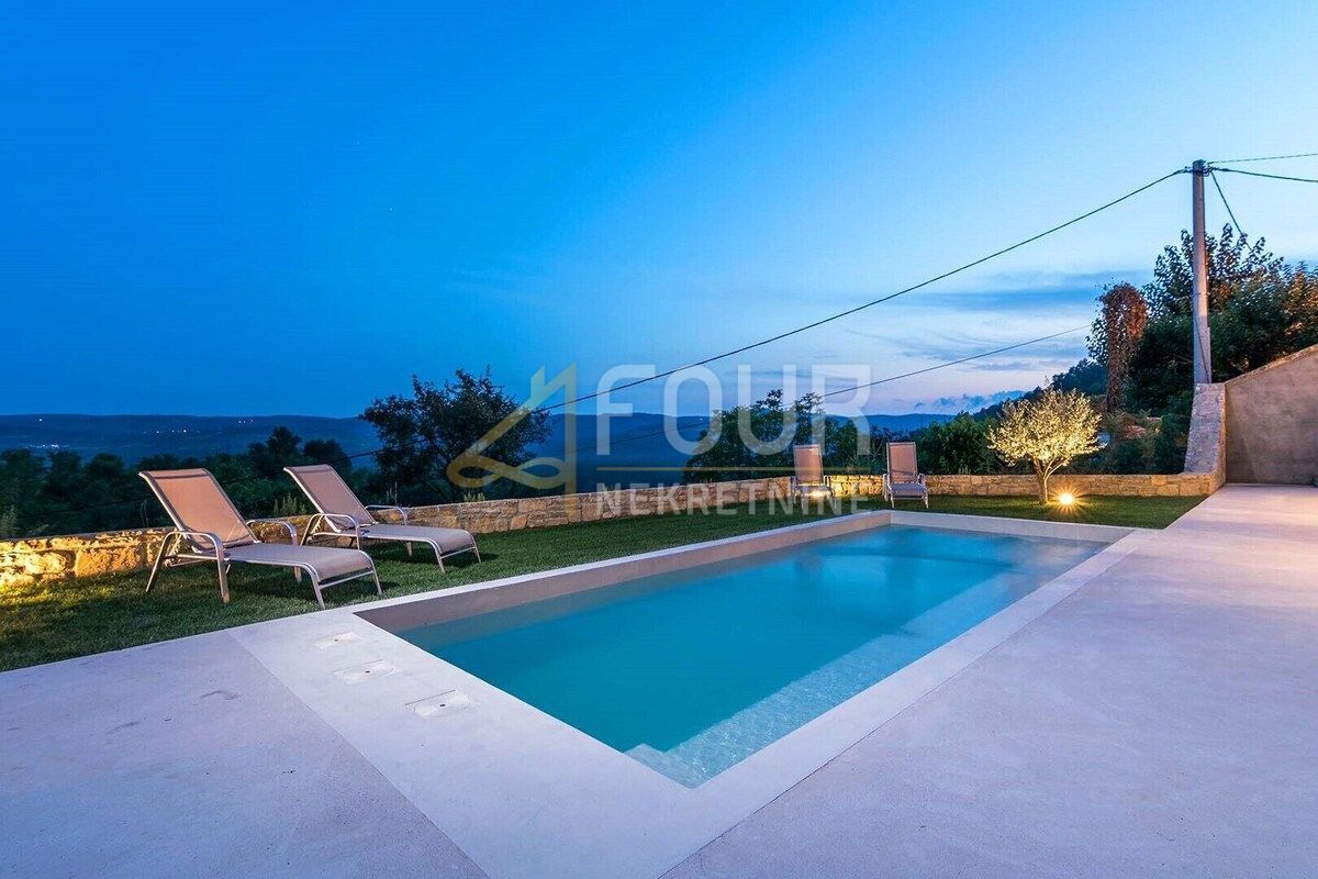 Livade, Oprtalj, 90m2