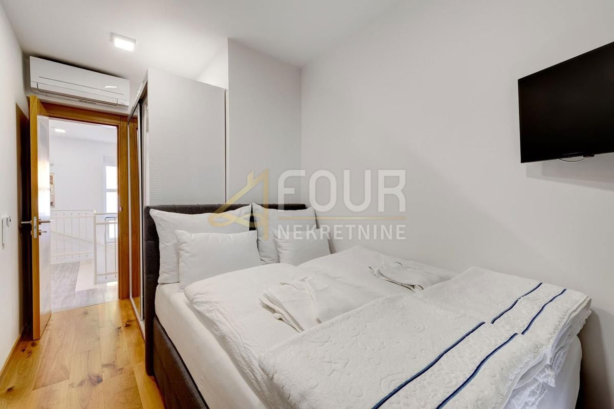 Dramalj, Crikvenica, 202,41m2