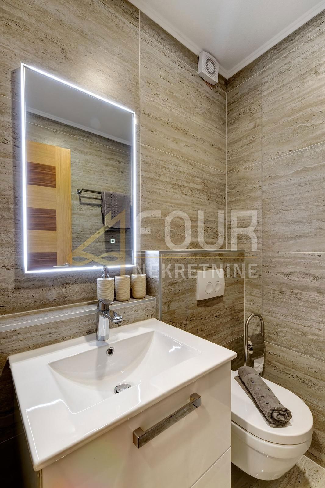 Dramalj, Crikvenica, 202,41m2