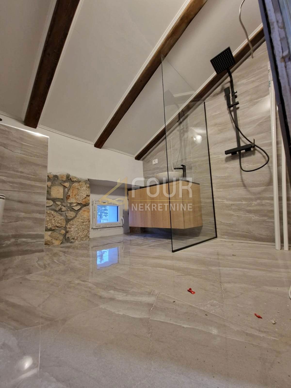 Malinska, Malinska-Dubašnica, 135m2