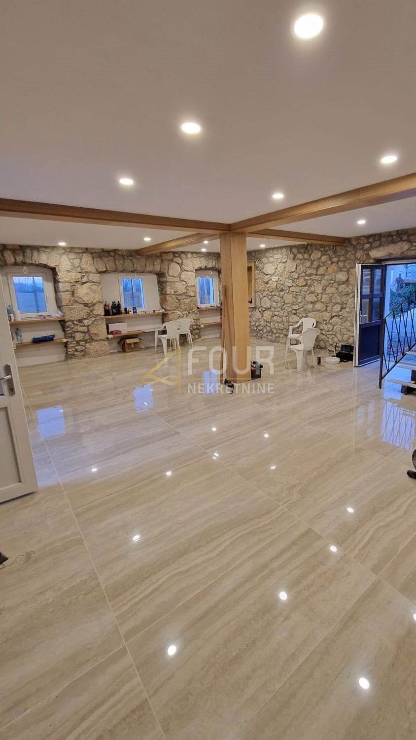 Malinska, Malinska-Dubašnica, 135m2