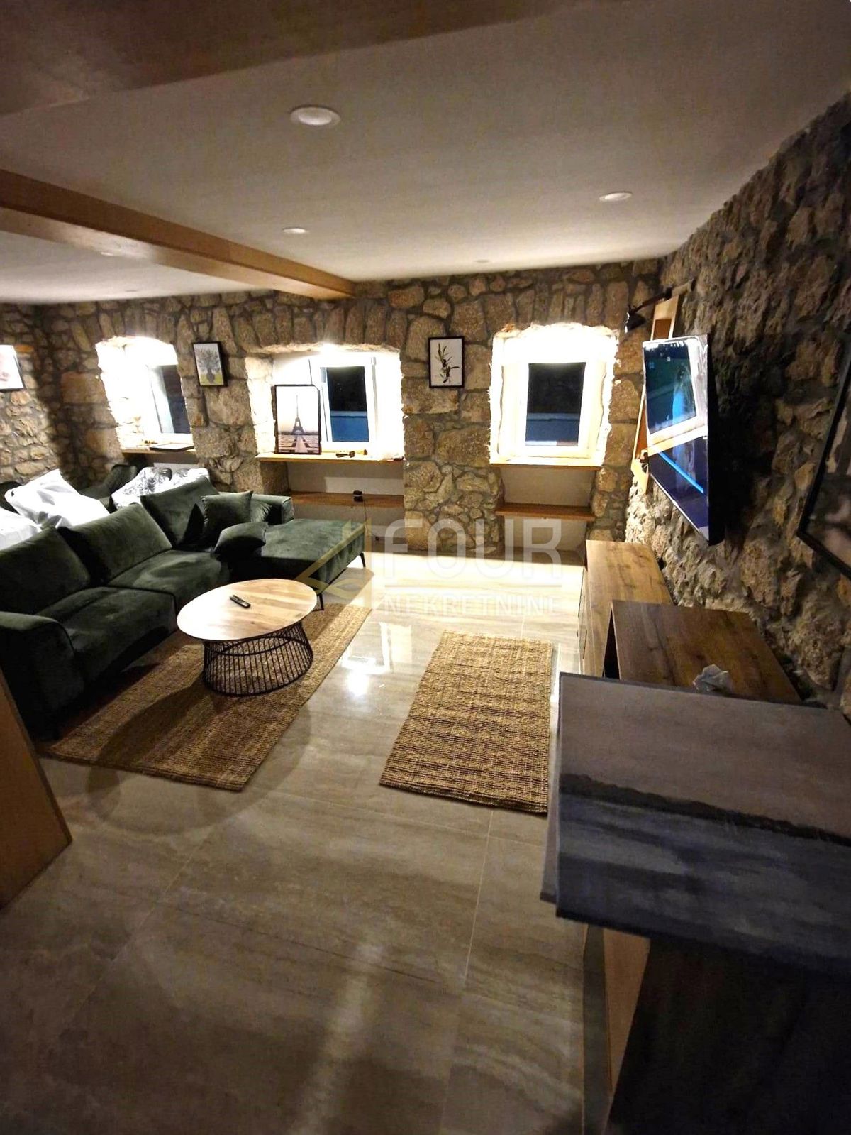 Malinska, Malinska-Dubašnica, 135m2