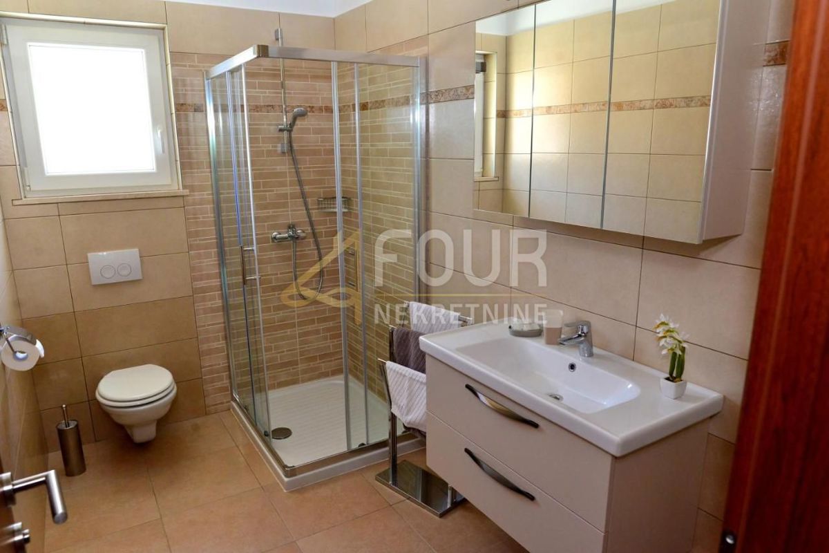 Malinska, Malinska-Dubašnica, 560m2