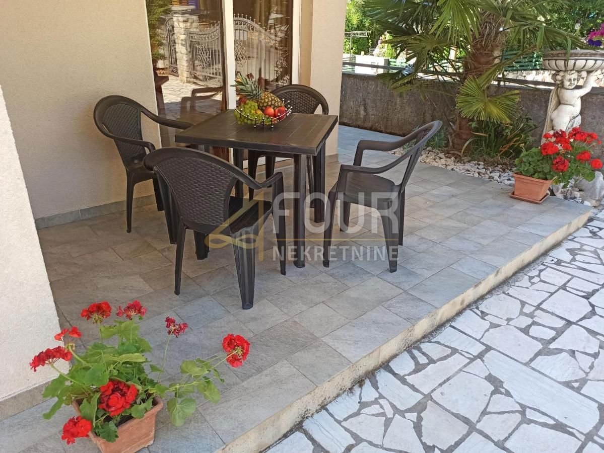 Malinska, Malinska-Dubašnica, 560m2