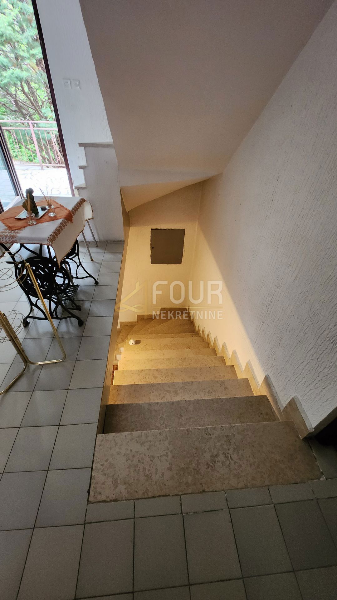 Grižane-Belgrad, Vinodolska Općina, 290m2