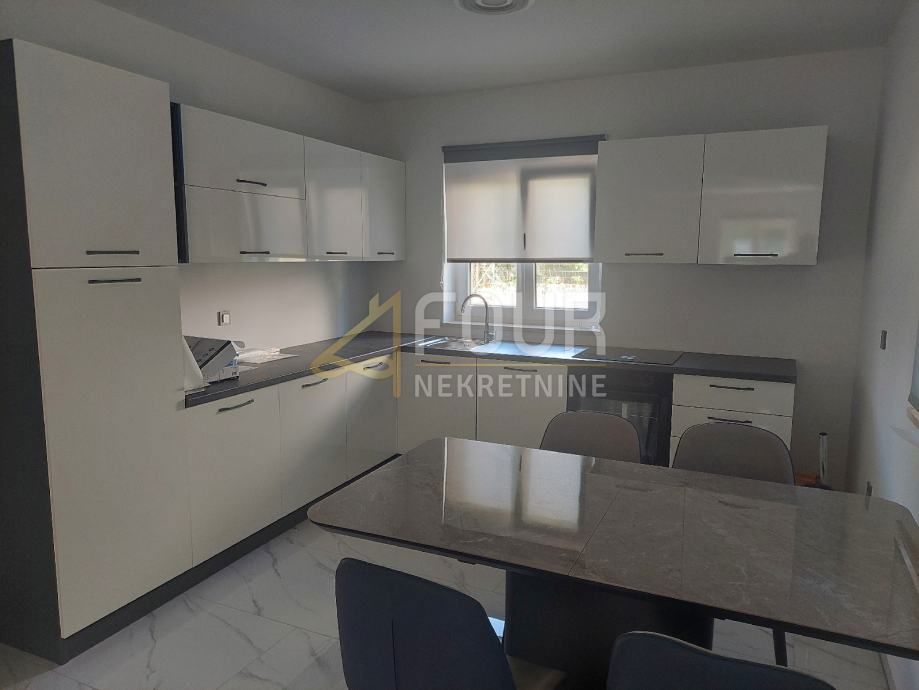 Mladenići, Viškovo, 280m2