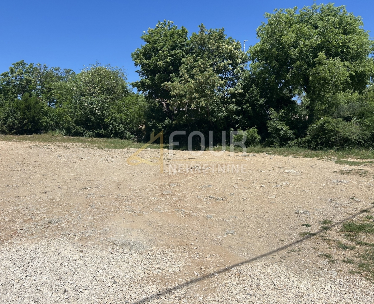 Maslenica, Jasenice, 1.235m2