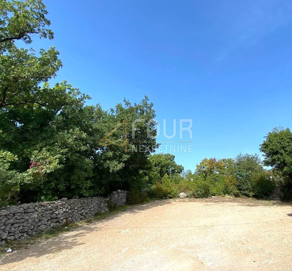 Maslenica, Jasenice, 1.235m2