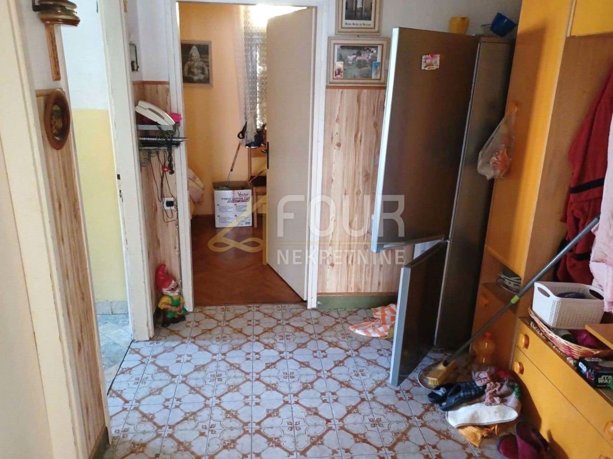 Banderovo, Rijeka, 122m2