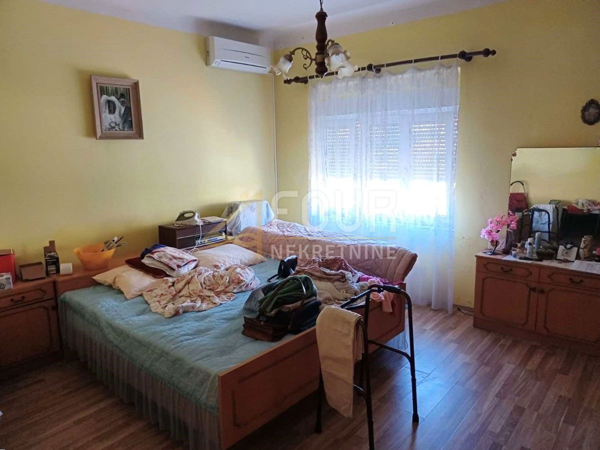 Banderovo, Rijeka, 122m2