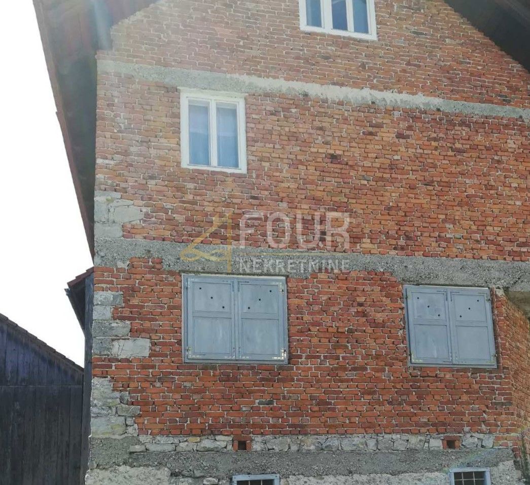 Lukovdol, Vrbovsko, 342m2