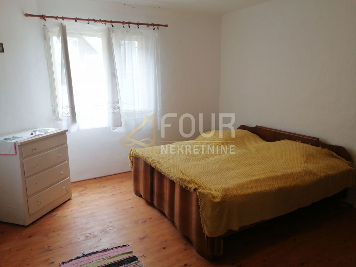 Lukovdol, Vrbovsko, 342m2