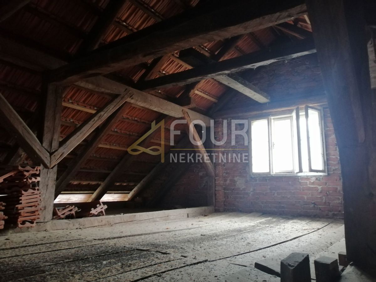 Lukovdol, Vrbovsko, 342m2