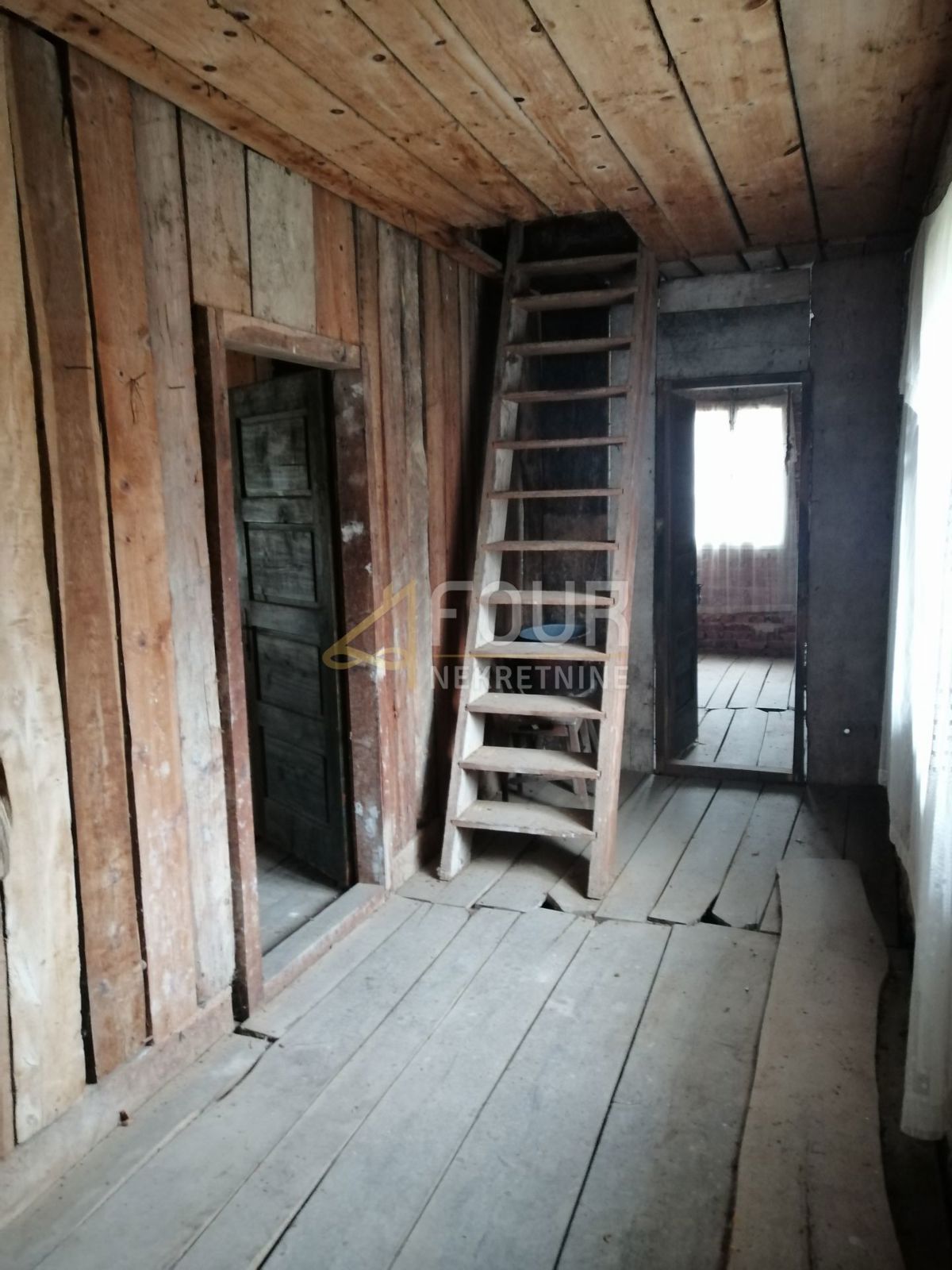 Lukovdol, Vrbovsko, 342m2