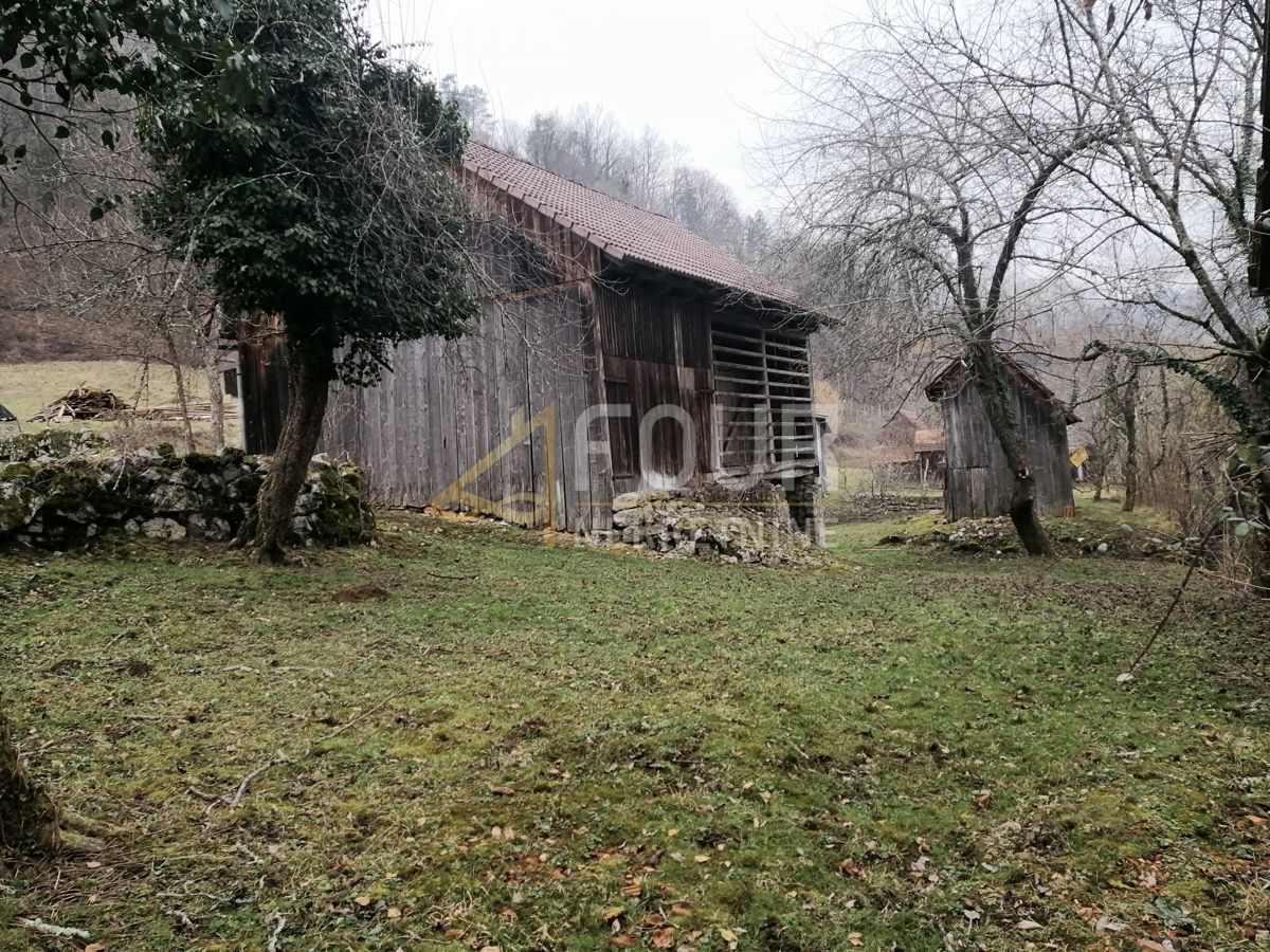 Lukovdol, Vrbovsko, 342m2