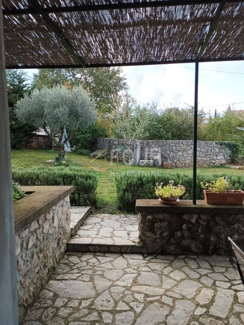 Dobrinj, 104m2