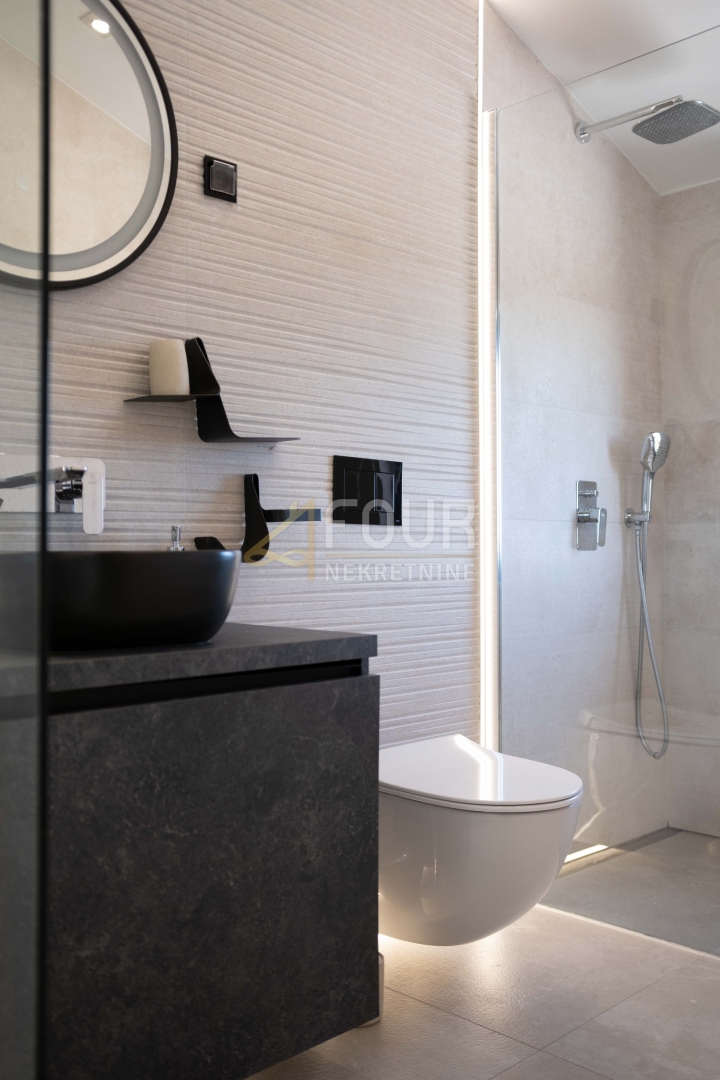 Istria, Buzet, villa di lusso con piscina