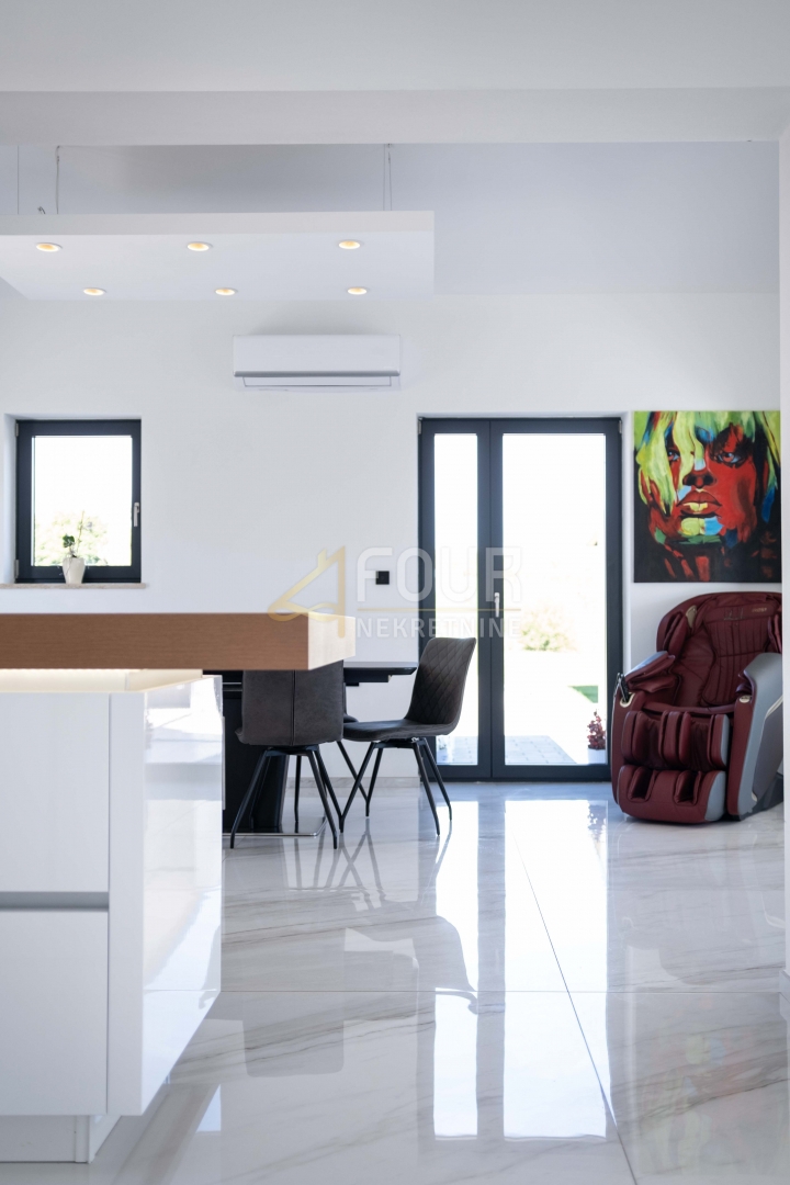 Istria, Buzet, villa di lusso con piscina