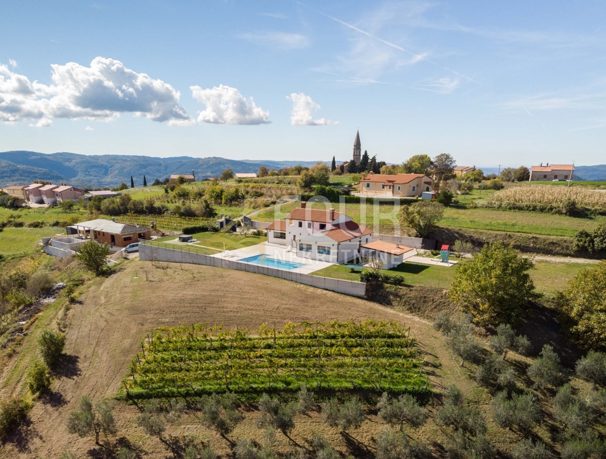Istria, Buzet, villa di lusso con piscina