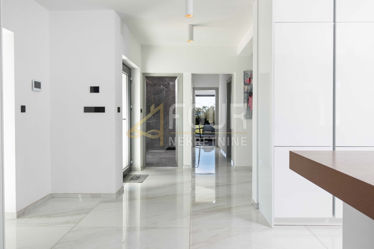 Istria, Buzet, villa di lusso con piscina