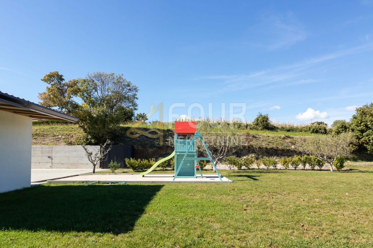 Istria, Buzet, villa di lusso con piscina
