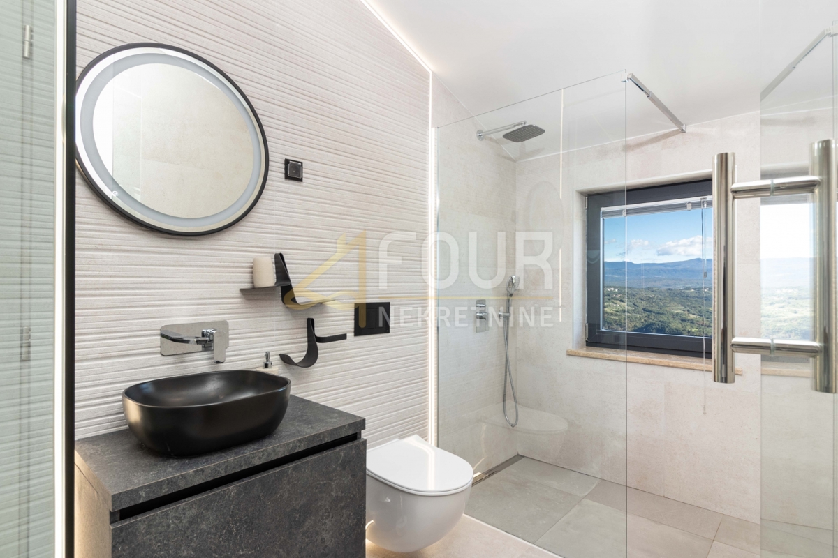 Istria, Buzet, villa di lusso con piscina