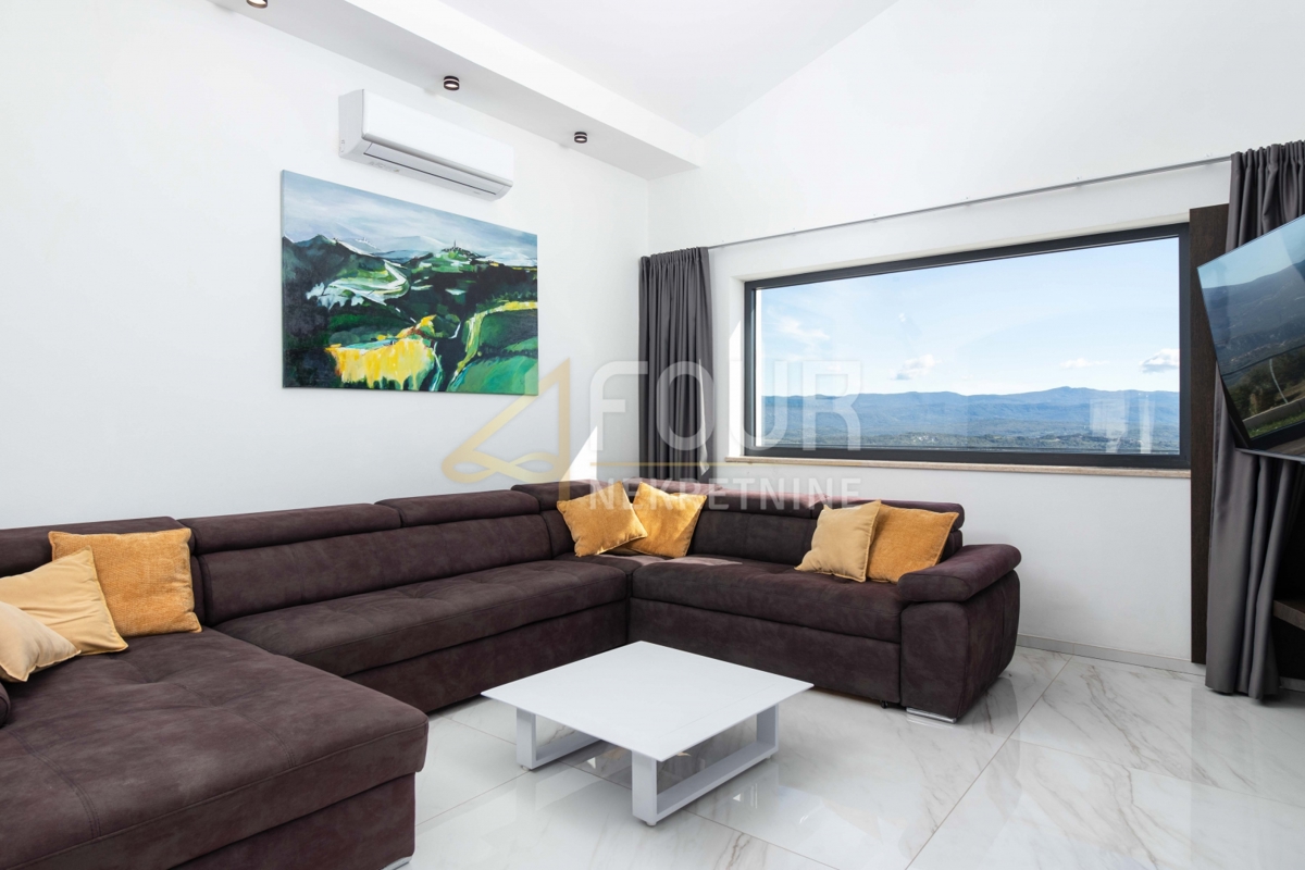 Istria, Buzet, villa di lusso con piscina