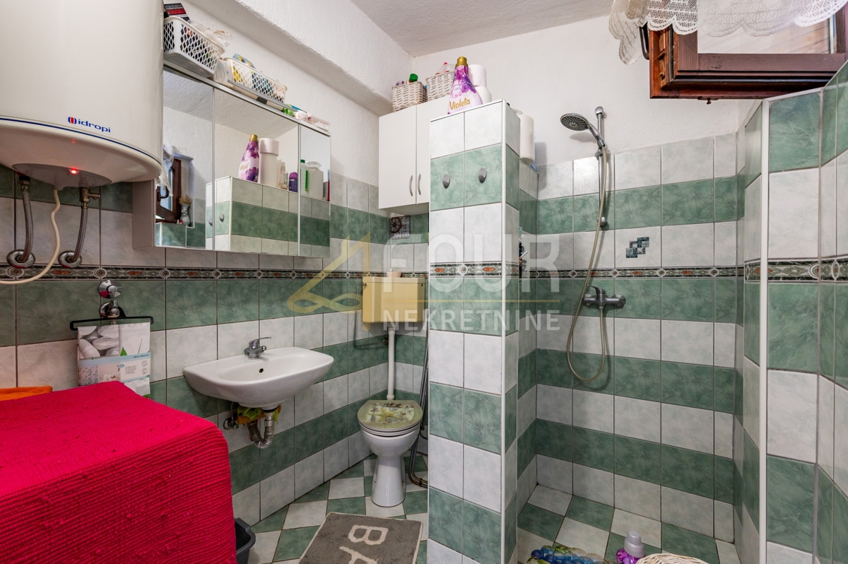 Šišan, Ližnjan, 66m2