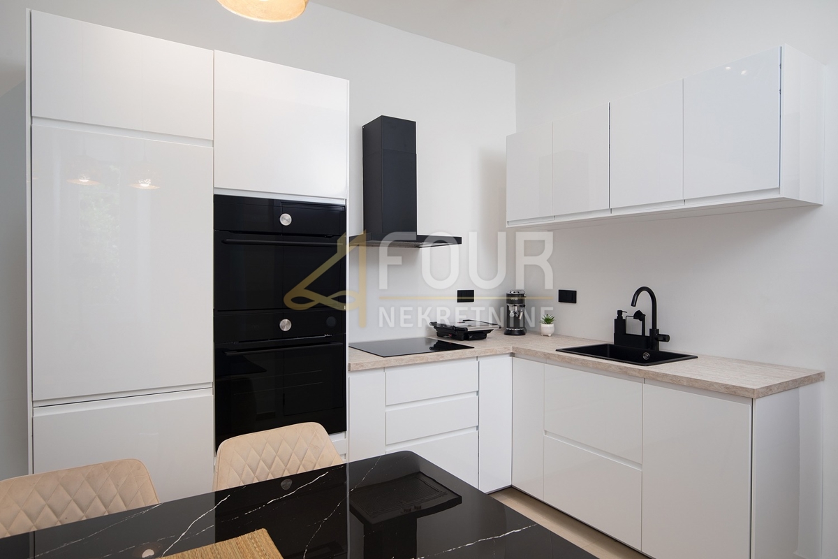 Centar, Pula, 67,65m2