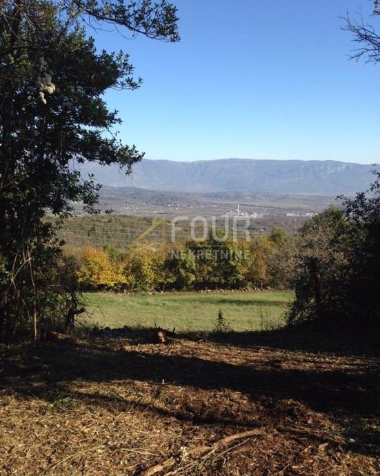 Kukurini, Pićan, 1.400m2