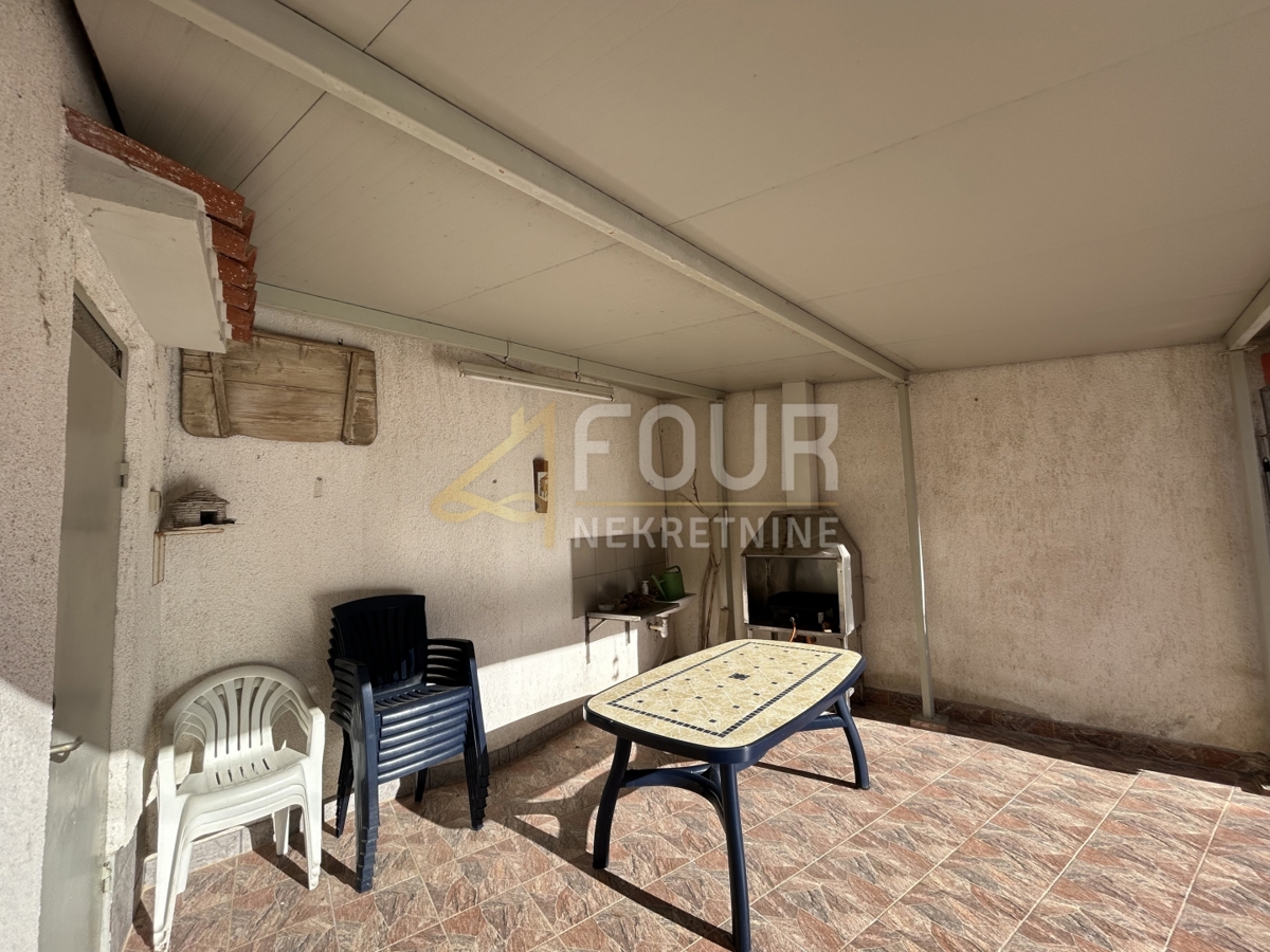 Šišan, Ližnjan, 180m2