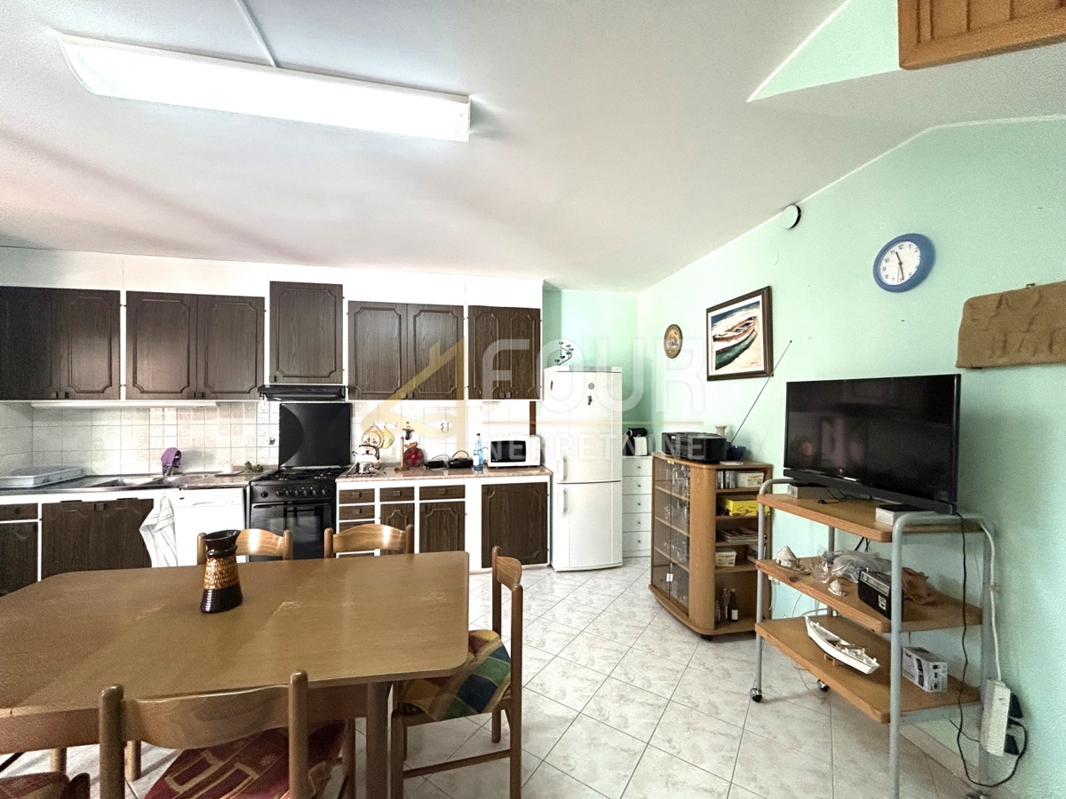 Šišan, Ližnjan, 180m2