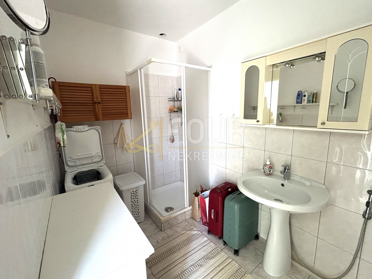 Šišan, Ližnjan, 180m2