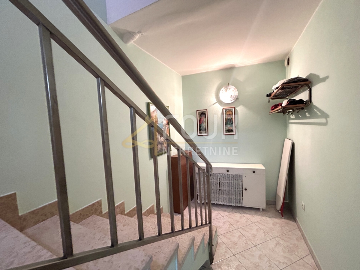 Šišan, Ližnjan, 180m2