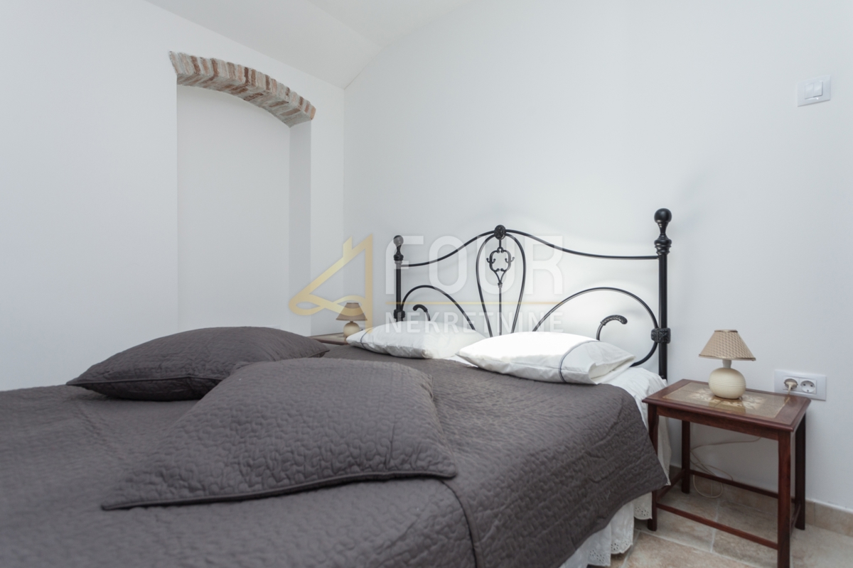 Istria, Rovigno, monolocale e camera da letto, 43m2, vista mare