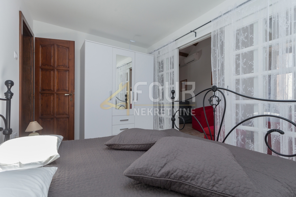 Istria, Rovigno, monolocale e camera da letto, 43m2, vista mare