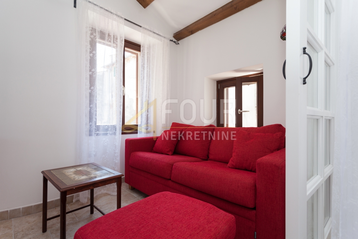 Istria, Rovigno, monolocale e camera da letto, 43m2, vista mare