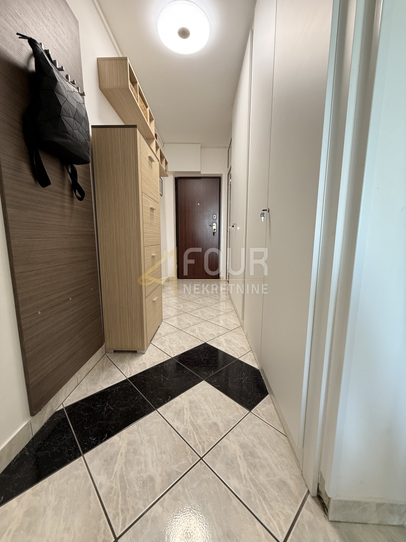 Fiume, Gornja Vežica, 2s+db, 68,80m2.