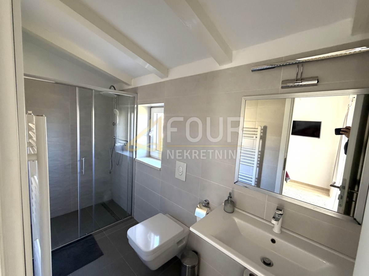 Zabrežani, Pazin - Okolica, 162m2