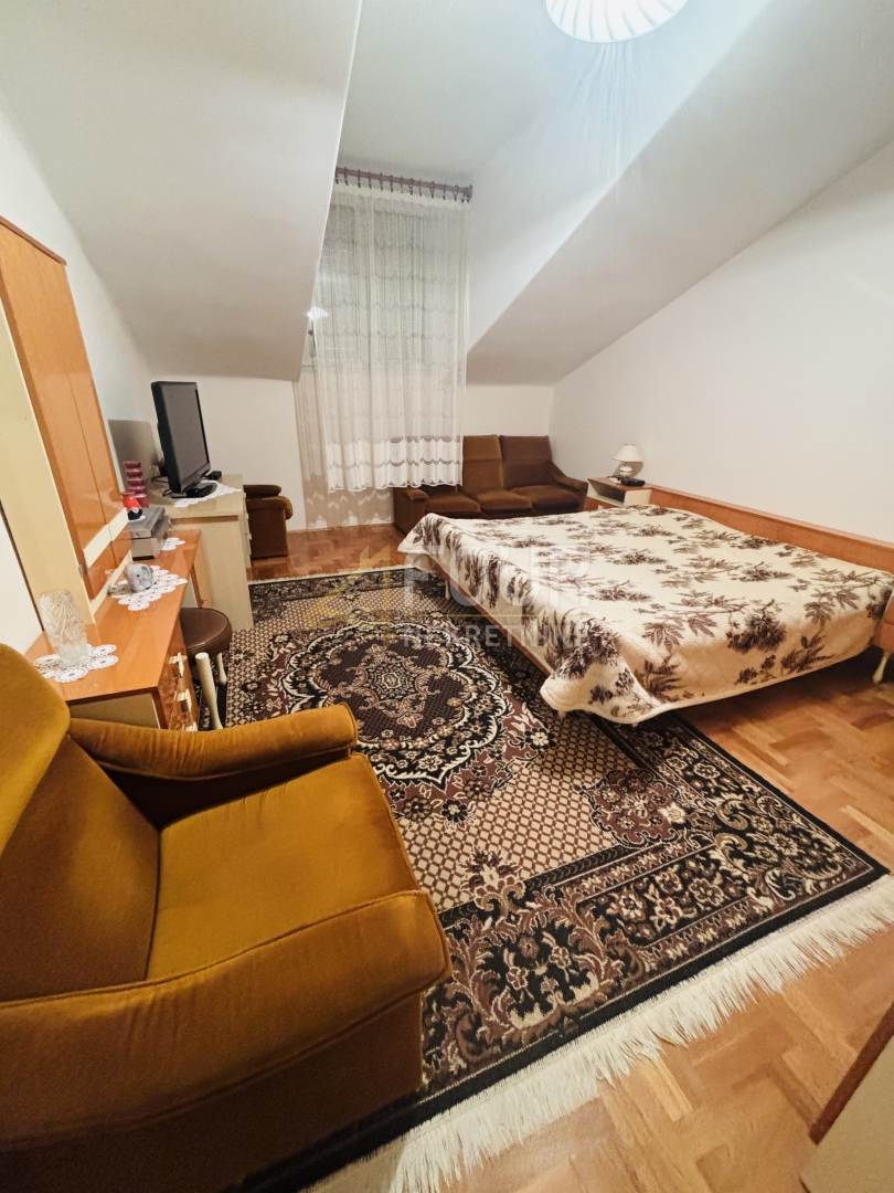 Fiume, Centro, 2s+db, 64.09m2