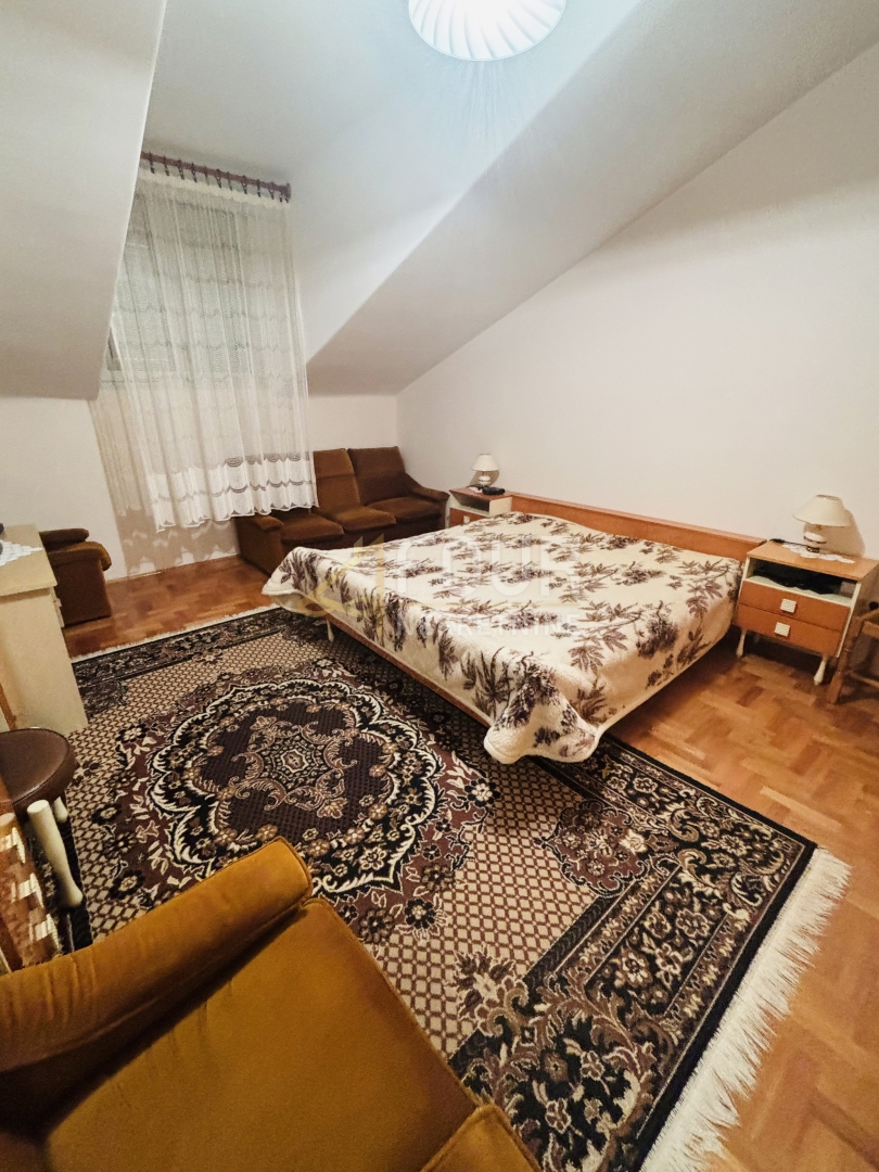 Fiume, Centro, 2s+db, 64.09m2