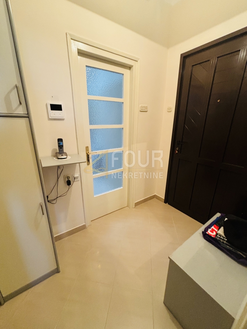 Fiume, Centro, 2s+db, 64.09m2