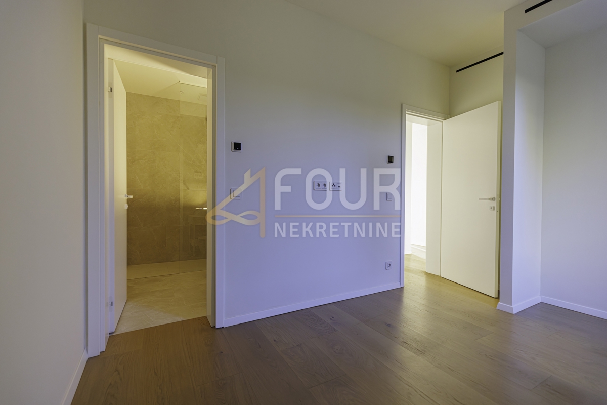 Istria, Umago - zona circostante, appartamento - resort di lusso, prima fila sul mare