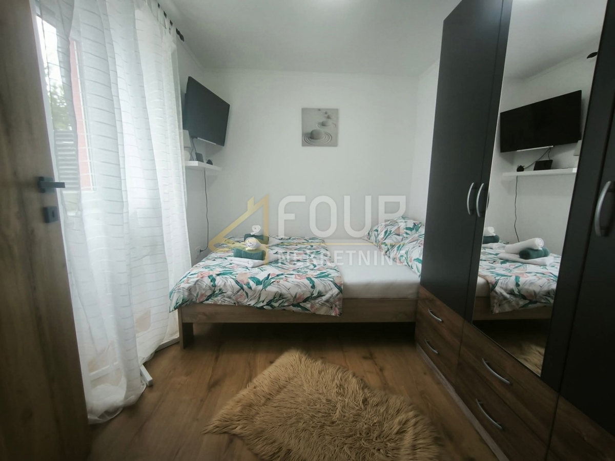 Kraljevica, Križišće, casa a schiera con piscina, 177m2