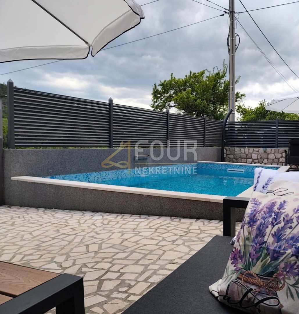 Kraljevica, Križišće, casa a schiera con piscina, 177m2