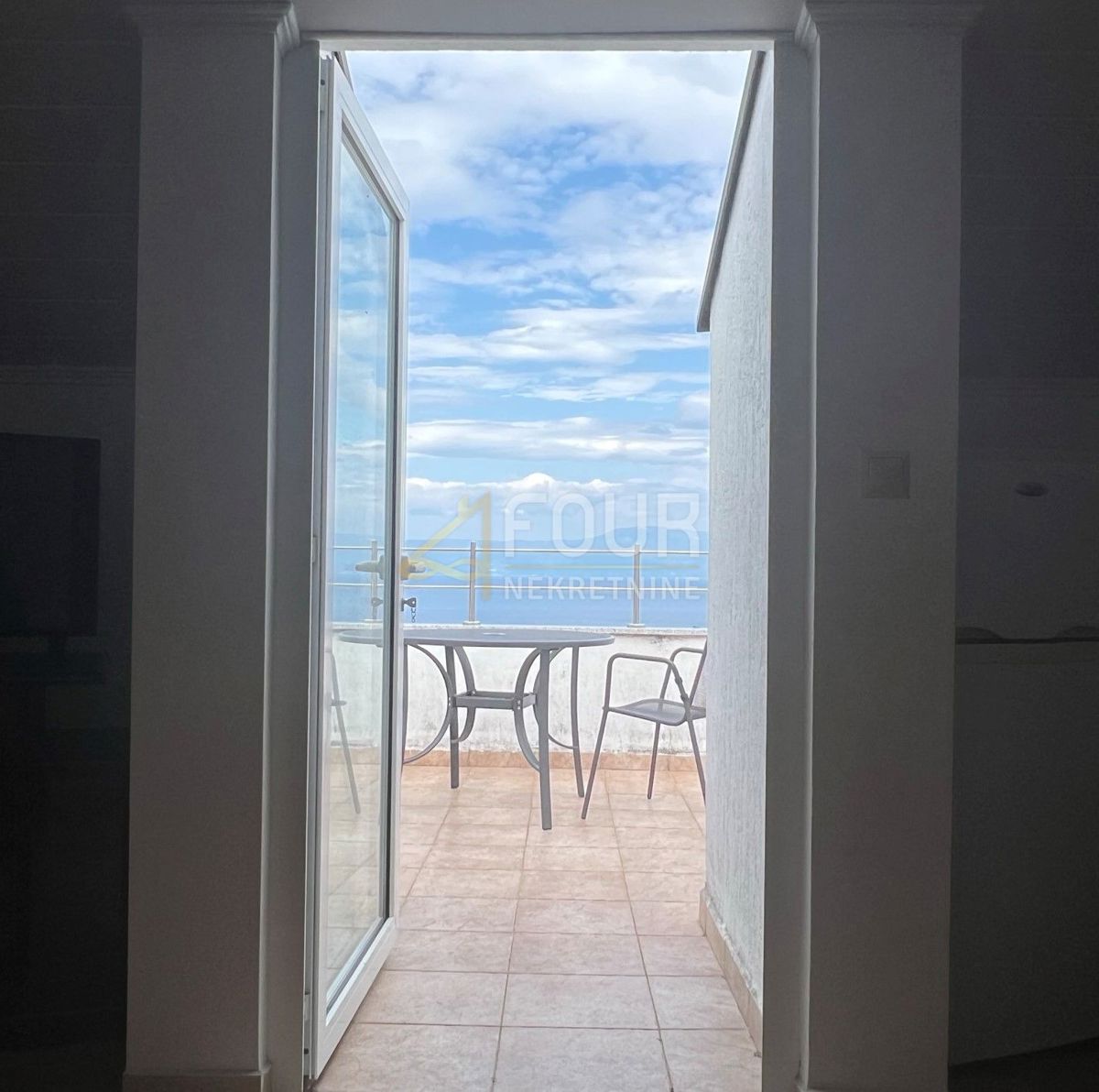 Njivice, Omišalj, 76,04m2