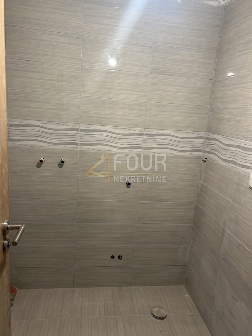 Gorski Kotar, Vrbovsko - circonda, casa di 355,14m2 in solitudine