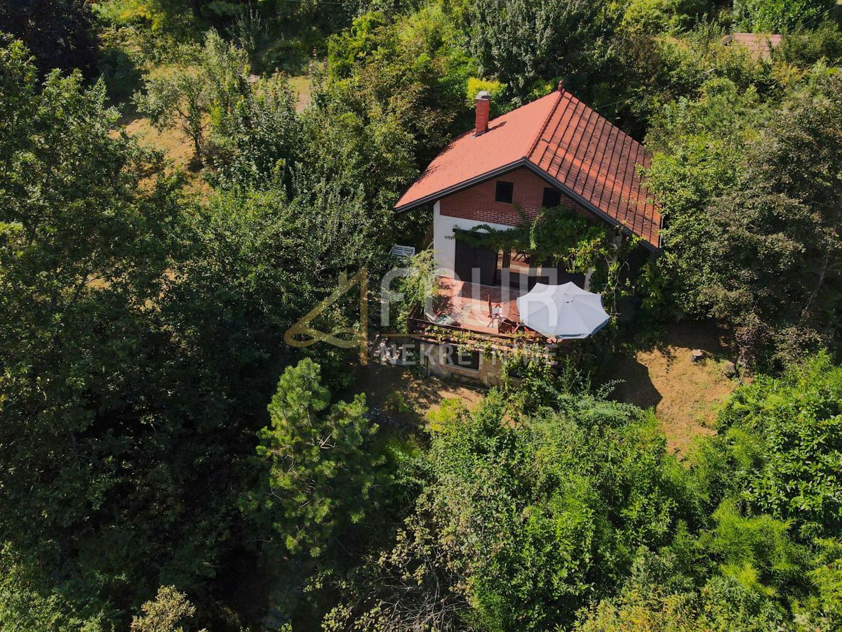 Zvečaj, Duga Resa, 80m2