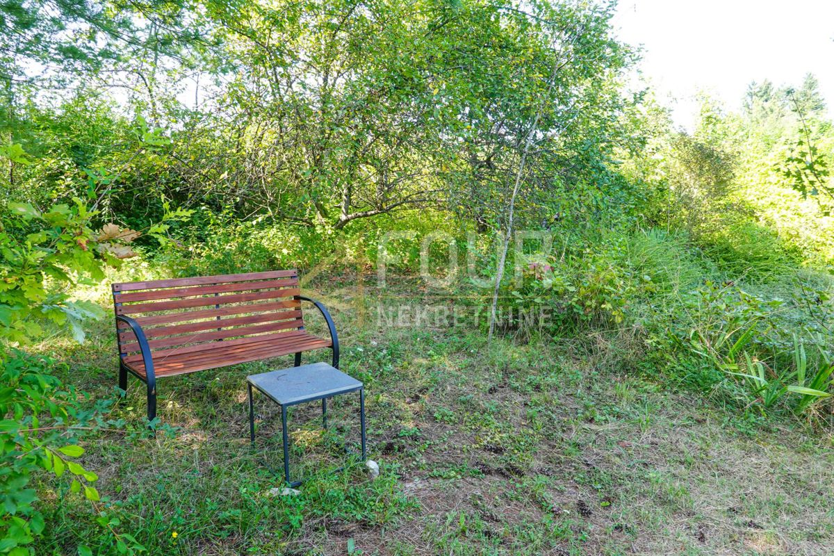 Zvečaj, Duga Resa, 80m2